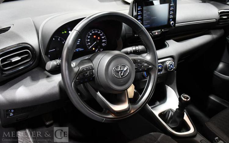 TOYOTA YARIS A,E 1.5 VVTI E 125 DYNAMIC GRIS HA-510-RE