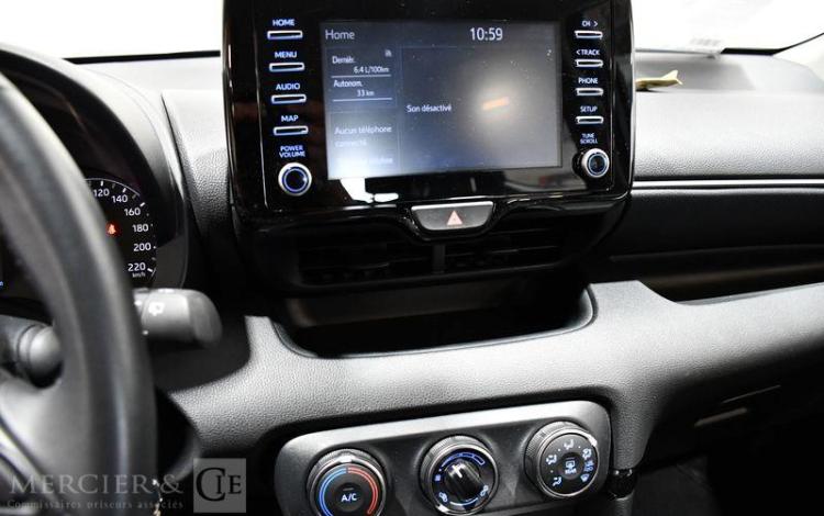 TOYOTA YARIS A,E 1.5 VVTI E 125 DYNAMIC GRIS HA-510-RE