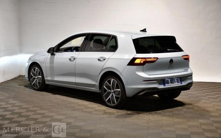 VOLKSWAGEN GOLF BLEU HB-821-XL