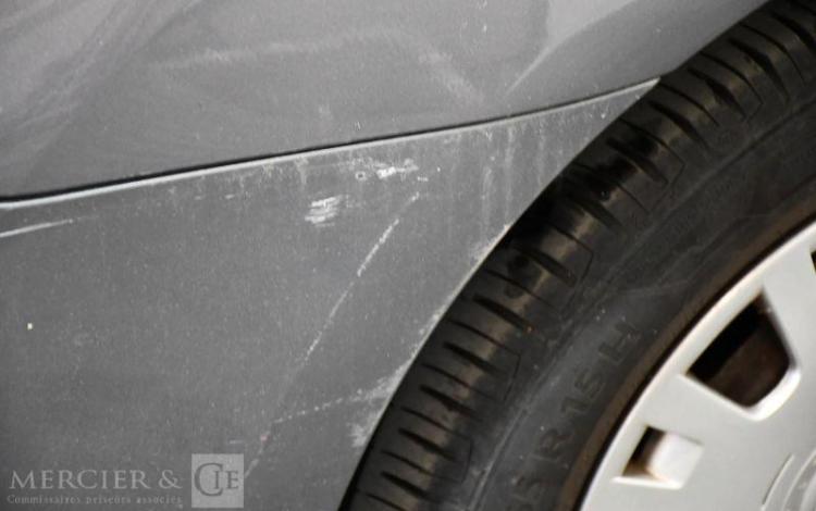 CITROEN C4 1,4 90 GRIS HE-708-NS