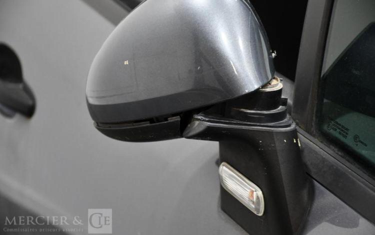 CITROEN C4 1,4 90 GRIS HE-708-NS