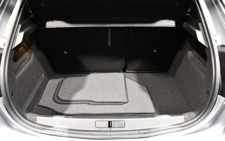PEUGEOT 208 GRIS PZ3G766