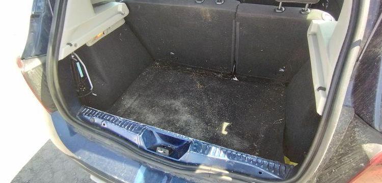 DACIA LOGAN SANDERO 1.5L – POUR PIECES SANS CARTE GRISE – NON ROULANT BLEU WW-265-EQ