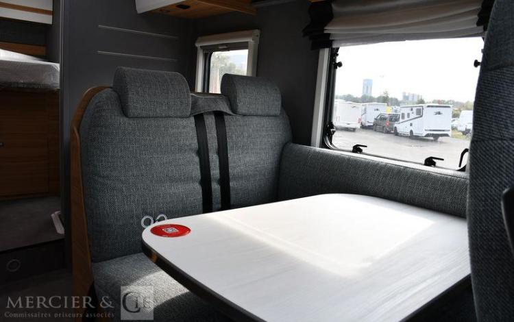 DETHLEFFS CAMPING CAR JUST T7052 DBM  Y71594