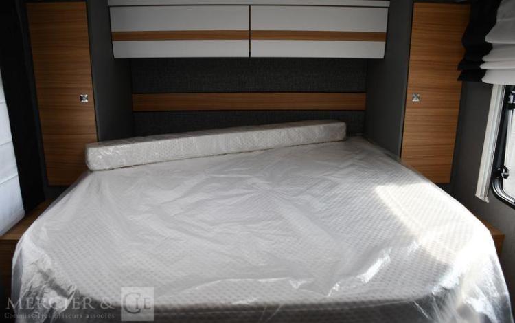 DETHLEFFS CAMPING CAR JUST T7052 DBM  Y71594