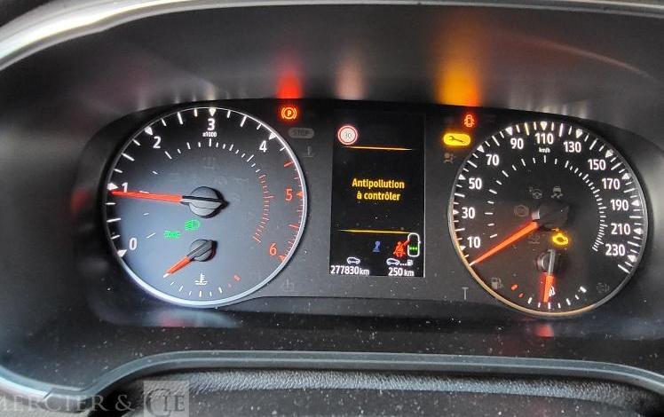 RENAULT MEGANE BREAK  GF-652-EW