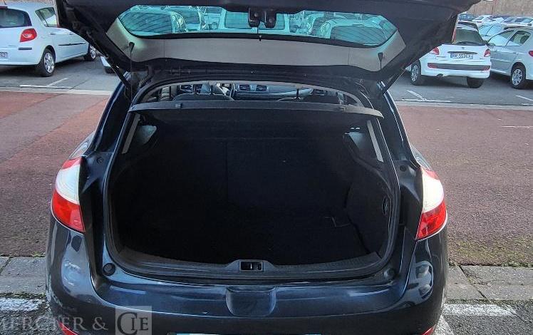 RENAULT MEGANE  CS-915-AJ