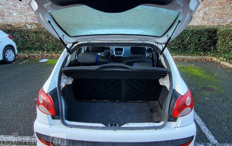 PEUGEOT 206 +  CE-135-NL