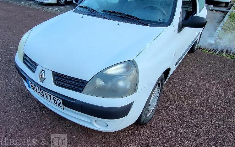 RENAULT CLIO 2 STE  8049VY62