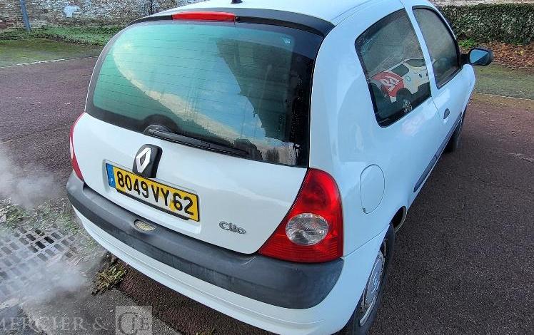 RENAULT CLIO 2 STE  8049VY62