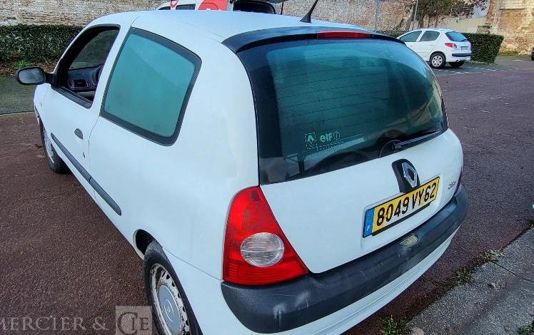 RENAULT CLIO 2 STE  8049VY62