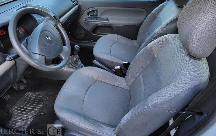 RENAULT CLIO 2 STE  8049VY62