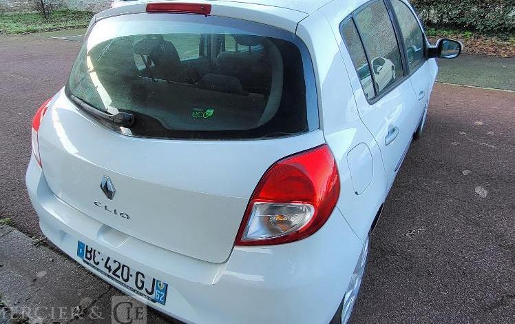 RENAULT CLIO 2 GPL + ESS  BC-420-GJ
