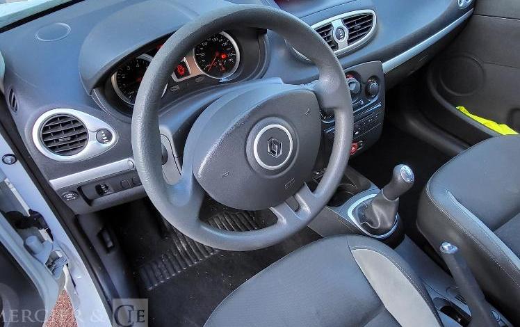 RENAULT CLIO 2 GPL + ESS  BC-420-GJ