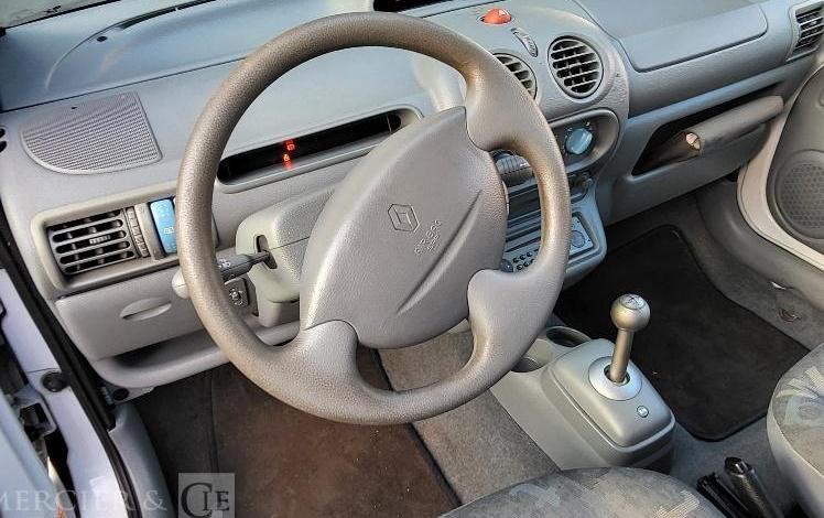 RENAULT TWINGO  BE-566-FH