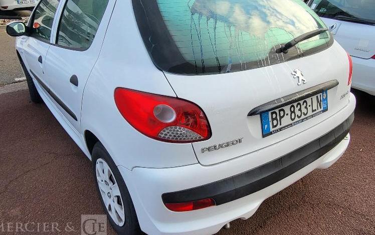 PEUGEOT 206 +  BP-833-LN