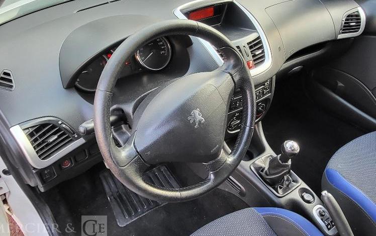 PEUGEOT 206 +  CQ-909-DT