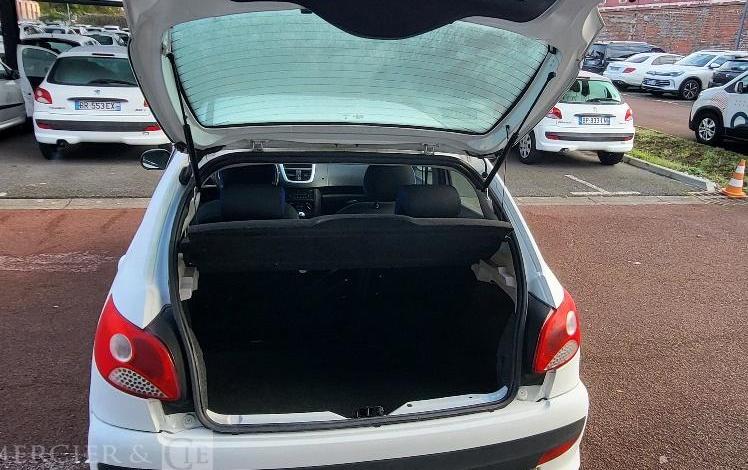 PEUGEOT 206 +  CQ-909-DT