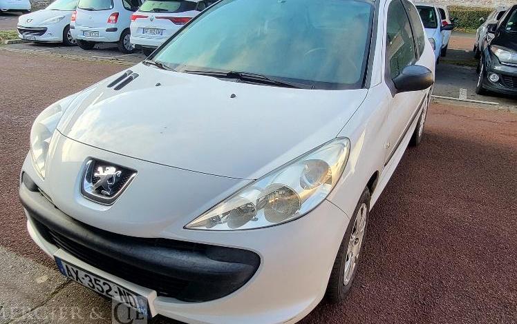 PEUGEOT 206 +  AX-352-ND