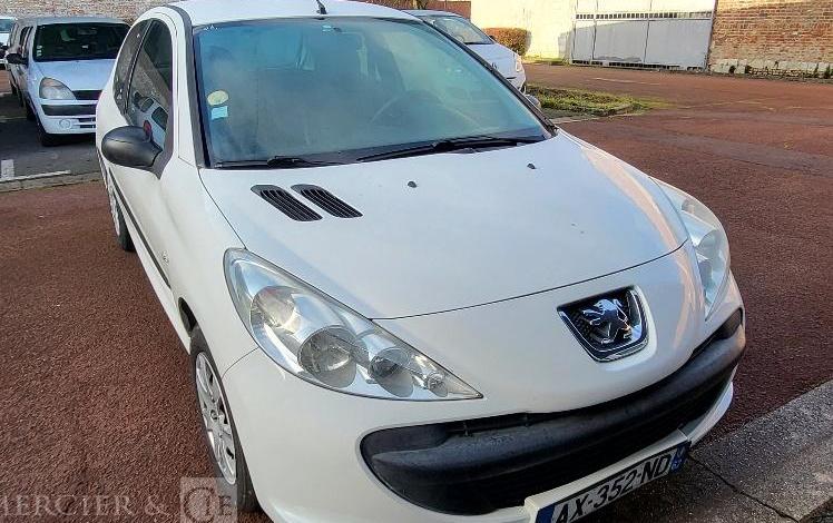 PEUGEOT 206 +  AX-352-ND