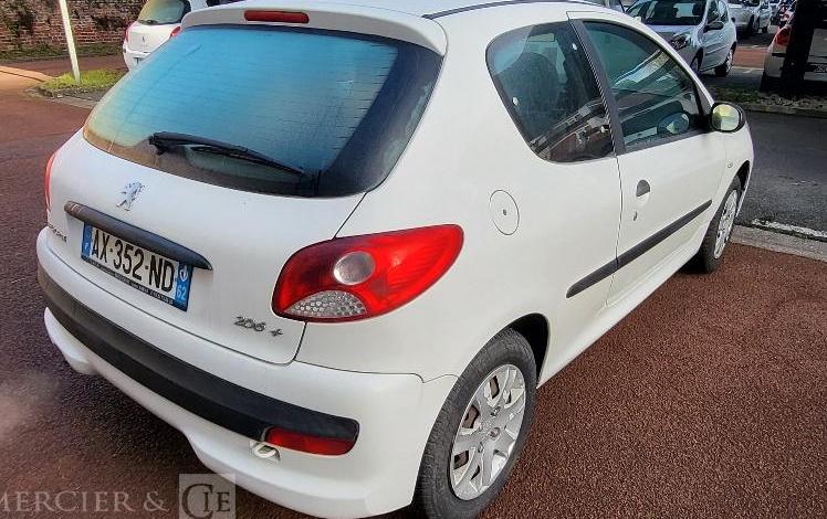 PEUGEOT 206 +  AX-352-ND