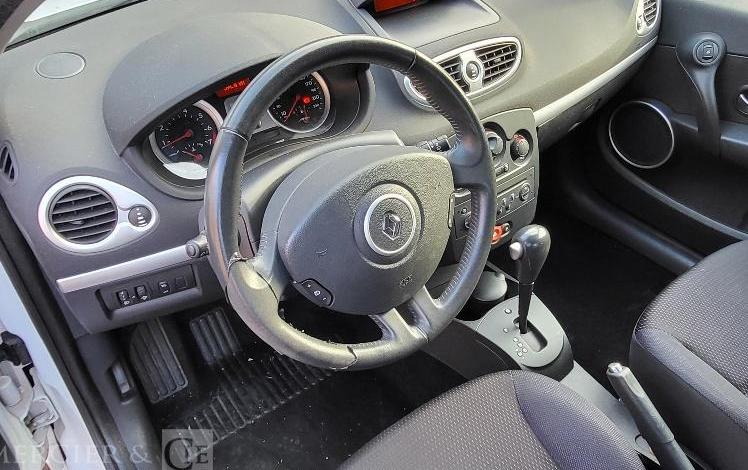 RENAULT CLIO 2 BVA  7786XE62