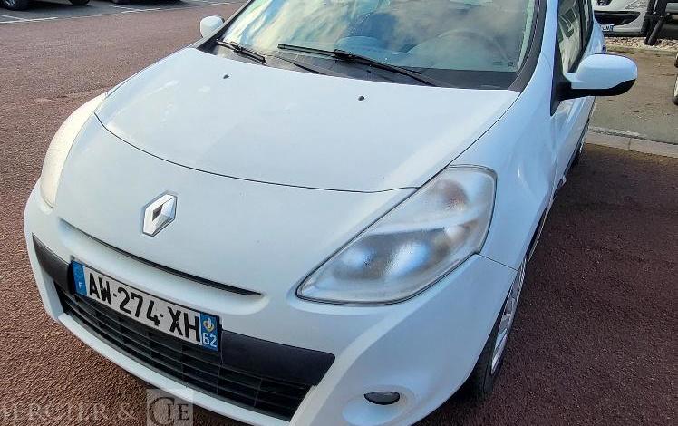 RENAULT CLIO 3 STE  AW-274-XH