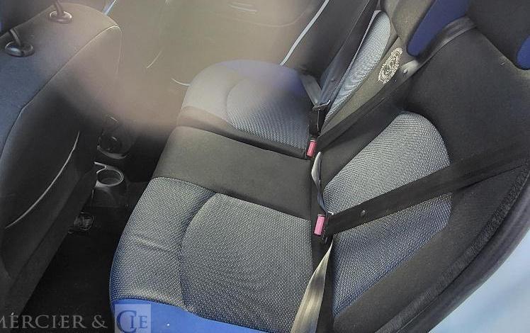PEUGEOT 206 +  CQ-833-DT