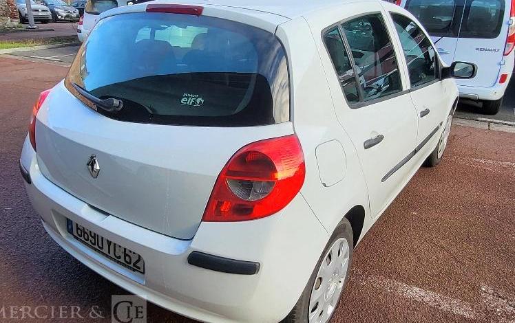 RENAULT CLIO 3  6690YC62
