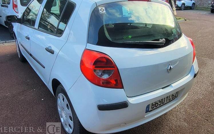 RENAULT CLIO 3  6690YC62