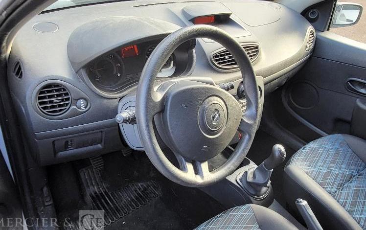 RENAULT CLIO 3  6690YC62