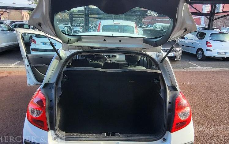 RENAULT CLIO 3  6690YC62