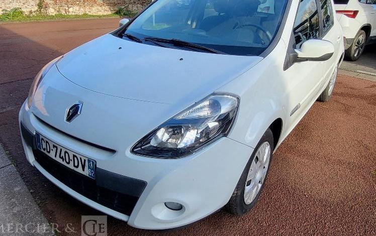 RENAULT CLIO 3  CD-740-DV