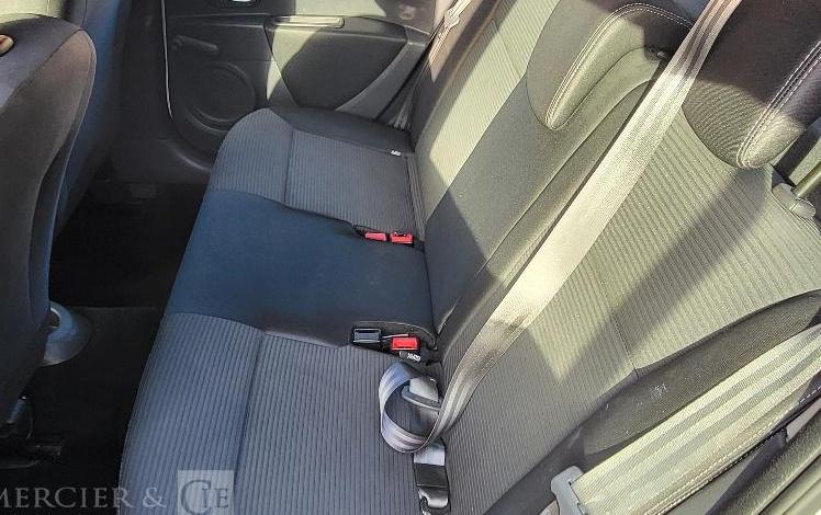 RENAULT CLIO 3  CD-740-DV