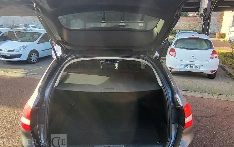 PEUGEOT 308 SW  FL-564-LB