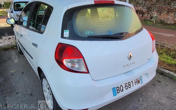 RENAULT CLIO 3  BQ-681-HW