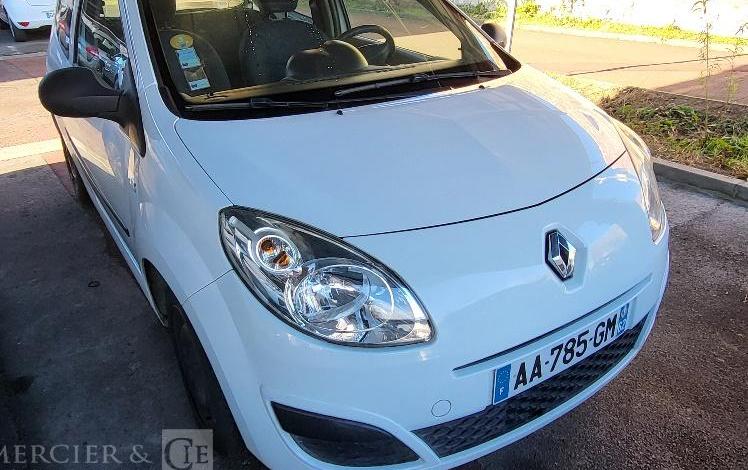 RENAULT TWINGO  AA-785-GM