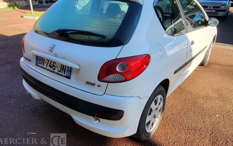 PEUGEOT 206 +  BN-746-JN