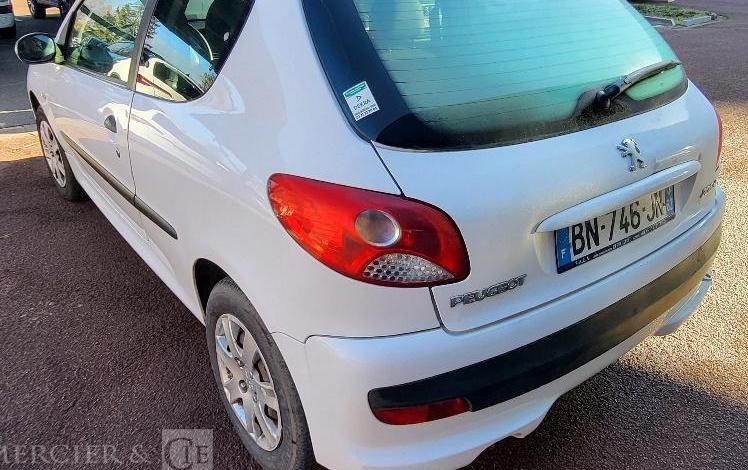 PEUGEOT 206 +  BN-746-JN