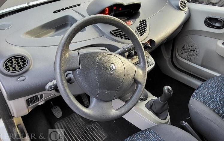 RENAULT TWINGO  AA-629-GM