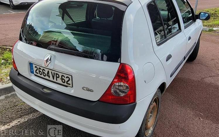 RENAULT CLIO 2  2664VP62