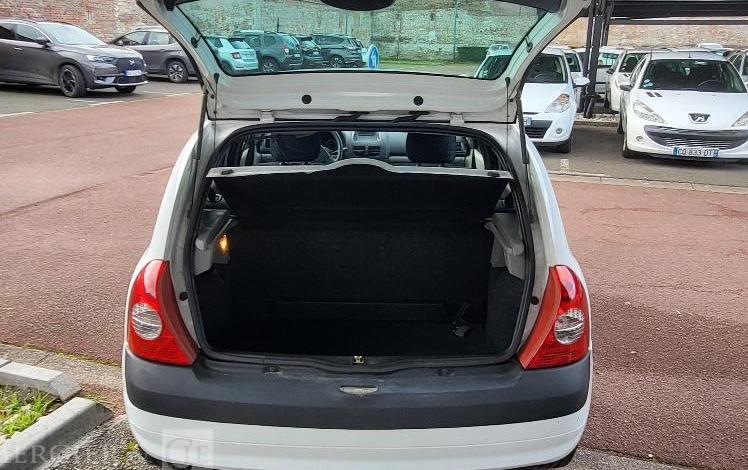 RENAULT CLIO 2  2664VP62