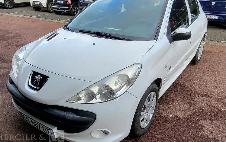 PEUGEOT 206 +  CQ-887-DT