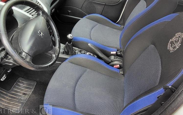 PEUGEOT 206 +  CQ-887-DT