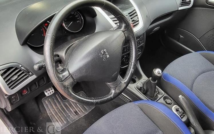 PEUGEOT 206 +  CQ-887-DT