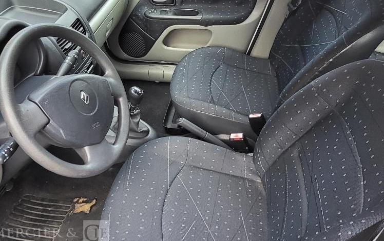 RENAULT CLIO 2  9037TN62