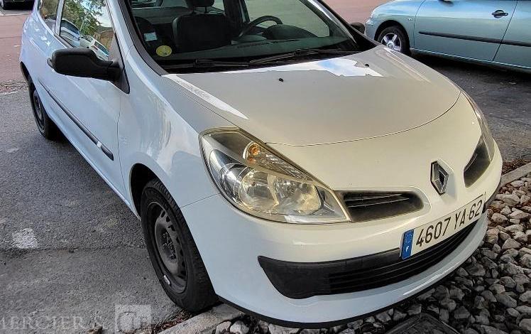 RENAULT CLIO 3 STE  4607YA62