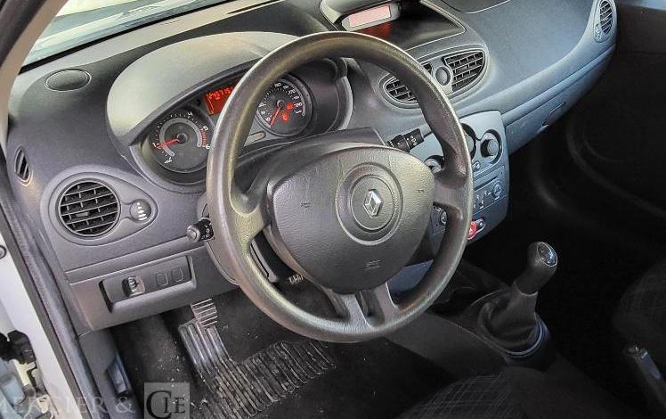 RENAULT CLIO 3 STE  4607YA62