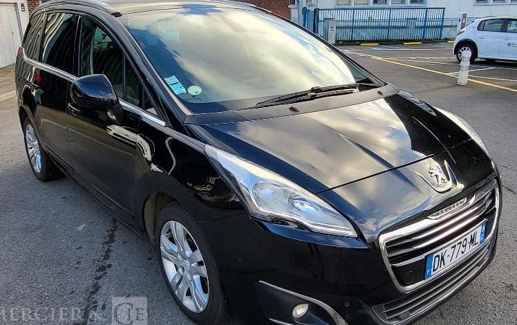 PEUGEOT 5008  DK-779-ML