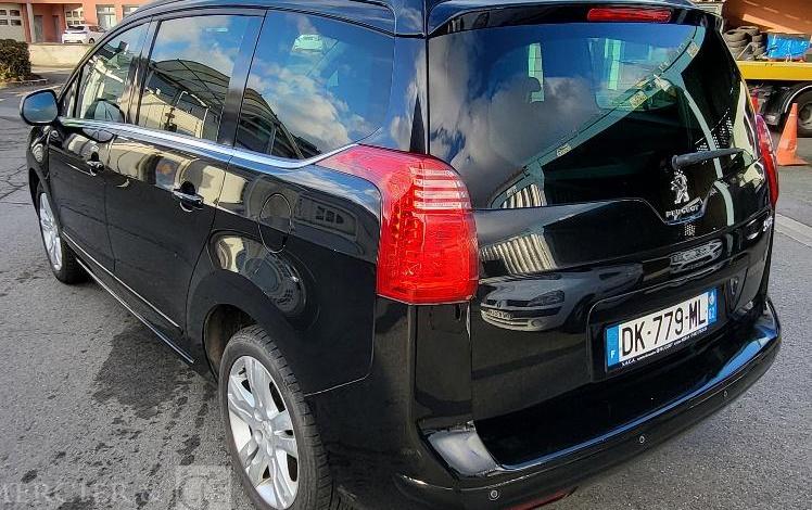 PEUGEOT 5008  DK-779-ML